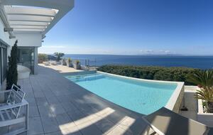 Elegant Coastal Retreat with Panoramic Sea Views - Roses, Spain