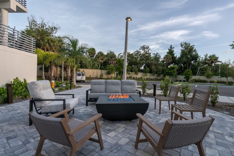 Peaceful Poolside Retreat by the Bay - Sarasota, Florida