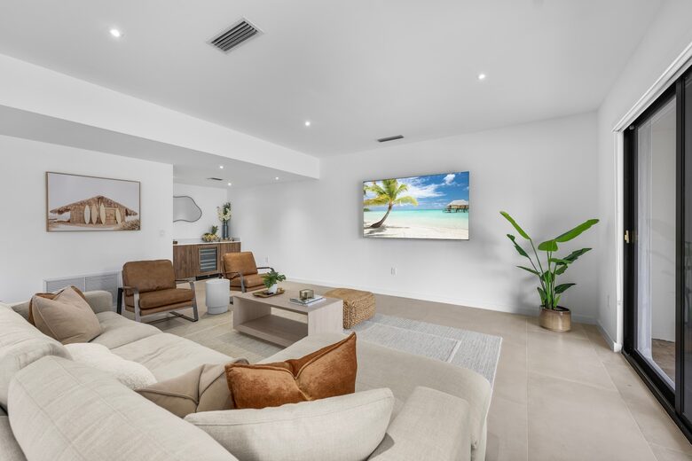 Intracoastal Grandeur | A Premier Waterfront Retreat in Fort Lauderdale - Fort Lauderdale, Florida
