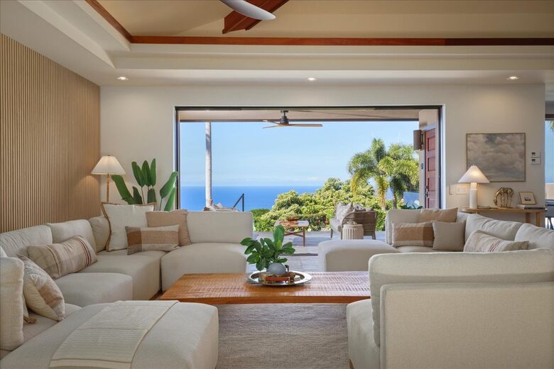 Ultra-Luxury Living on the Kona Coast - Kealakekua, Hawaii