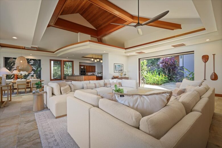 Ultra-Luxury Living on the Kona Coast - Kealakekua, Hawaii