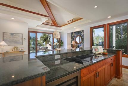 Ultra-Luxury Living on the Kona Coast - Kealakekua, Hawaii