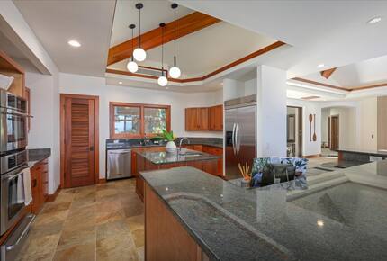 Ultra-Luxury Living on the Kona Coast - Kealakekua, Hawaii