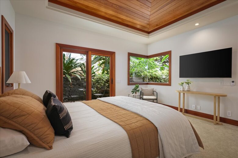 Ultra-Luxury Living on the Kona Coast - Kealakekua, Hawaii
