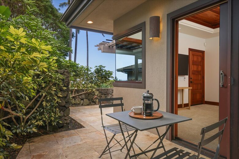 Ultra-Luxury Living on the Kona Coast - Kealakekua, Hawaii