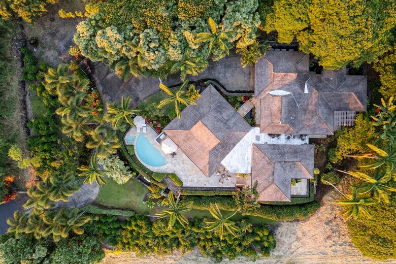 Ultra-Luxury Living on the Kona Coast - Kealakekua, Hawaii