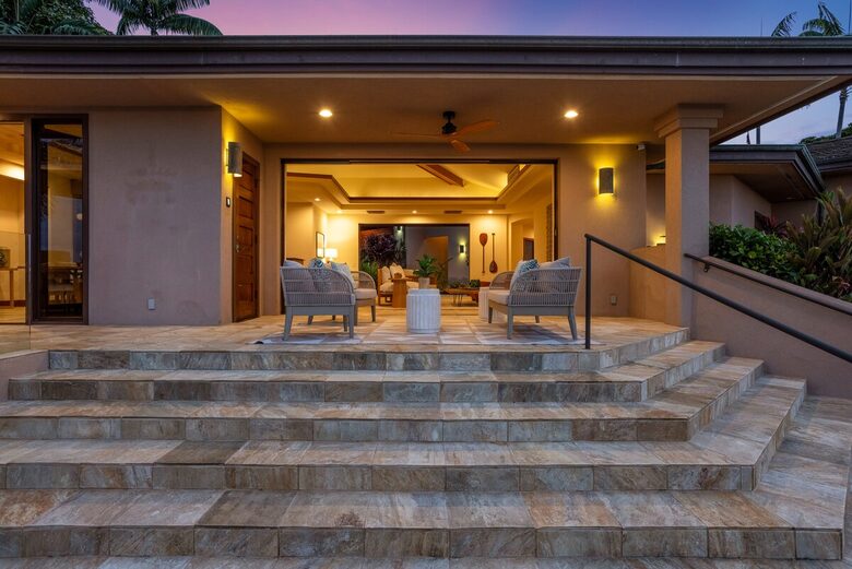 Ultra-Luxury Living on the Kona Coast - Kealakekua, Hawaii