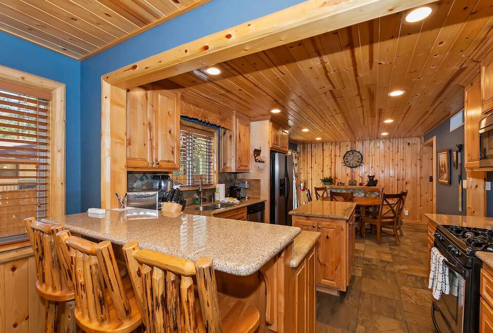 Altitude Adjustment - Lake and Slopes Getaway - Big Bear Lake, California