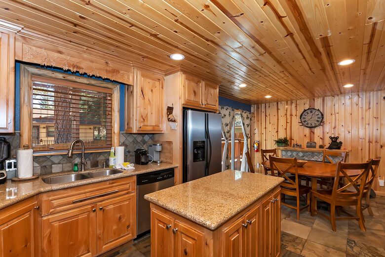 Altitude Adjustment - Lake and Slopes Getaway - Big Bear Lake, California