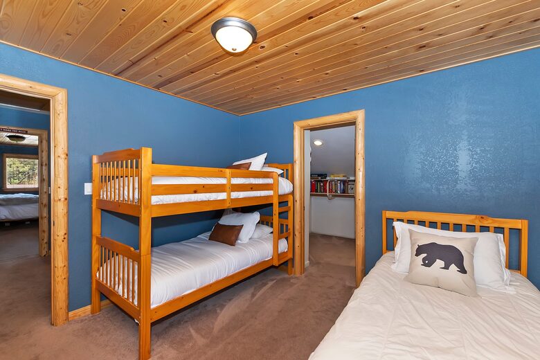 Altitude Adjustment - Lake and Slopes Getaway - Big Bear Lake, California