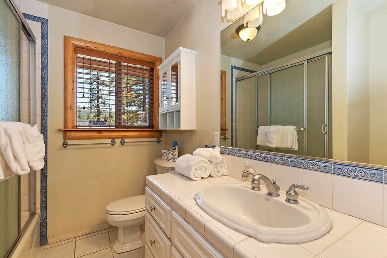 Altitude Adjustment - Lake and Slopes Getaway - Big Bear Lake, California