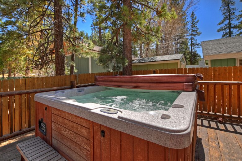 Altitude Adjustment - Lake and Slopes Getaway - Big Bear Lake, California