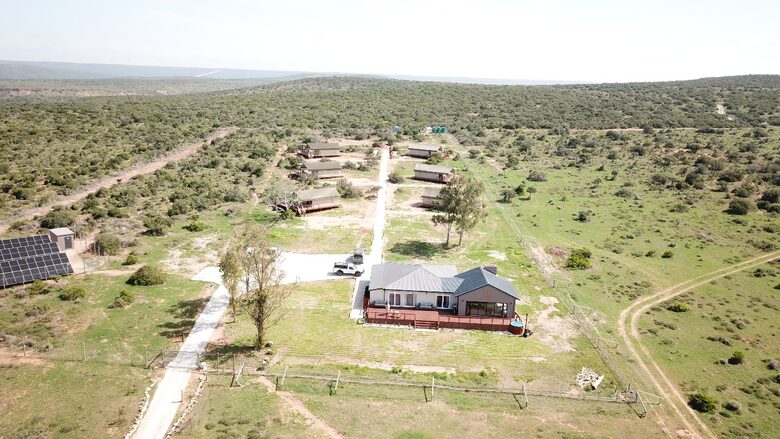 Exclusive Off-Grid Lodge Near Addo National Park - Addo, South Africa