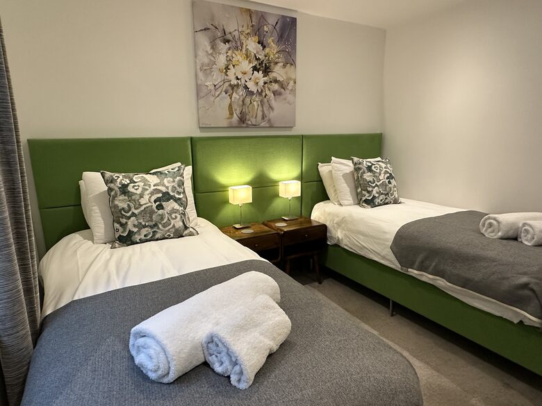 House Thirty-three - Oxford, United Kingdom