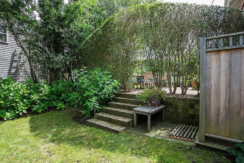 Charming Cottage Escape in the Heart of Nantucket - Nantucket, Massachusetts
