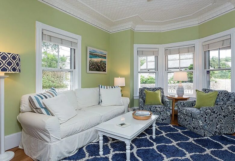 Charming Cottage Escape in the Heart of Nantucket - Nantucket, Massachusetts
