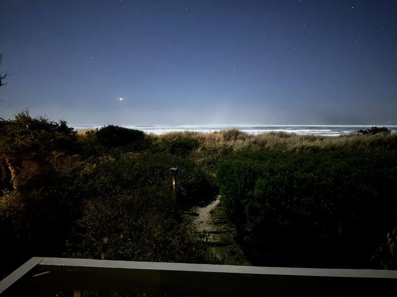Cozy Coastal Retreat at Rockaway Beach - Rockaway Beach, Oregon