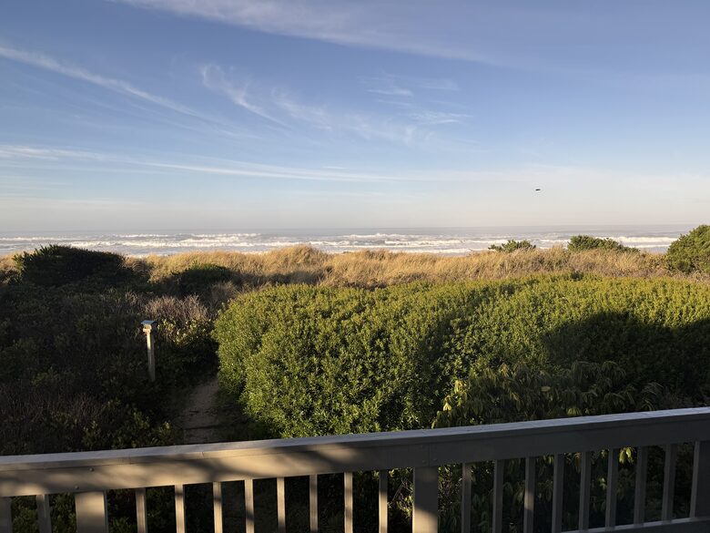 Cozy Coastal Retreat at Rockaway Beach - Rockaway Beach, Oregon