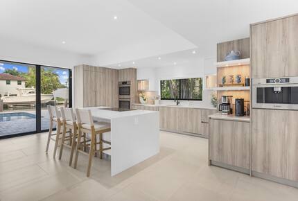 Intracoastal Grandeur | A Premier Waterfront Retreat in Fort Lauderdale - Fort Lauderdale, Florida
