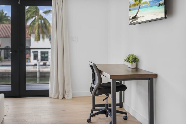 Intracoastal Grandeur | A Premier Waterfront Retreat in Fort Lauderdale - Fort Lauderdale, Florida