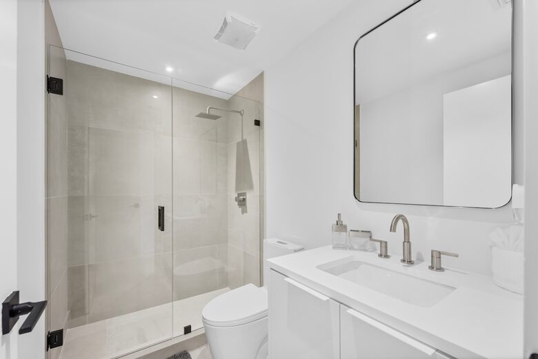 Intracoastal Grandeur | A Premier Waterfront Retreat in Fort Lauderdale - Fort Lauderdale, Florida