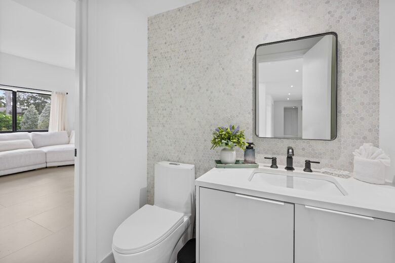 Intracoastal Grandeur | A Premier Waterfront Retreat in Fort Lauderdale - Fort Lauderdale, Florida