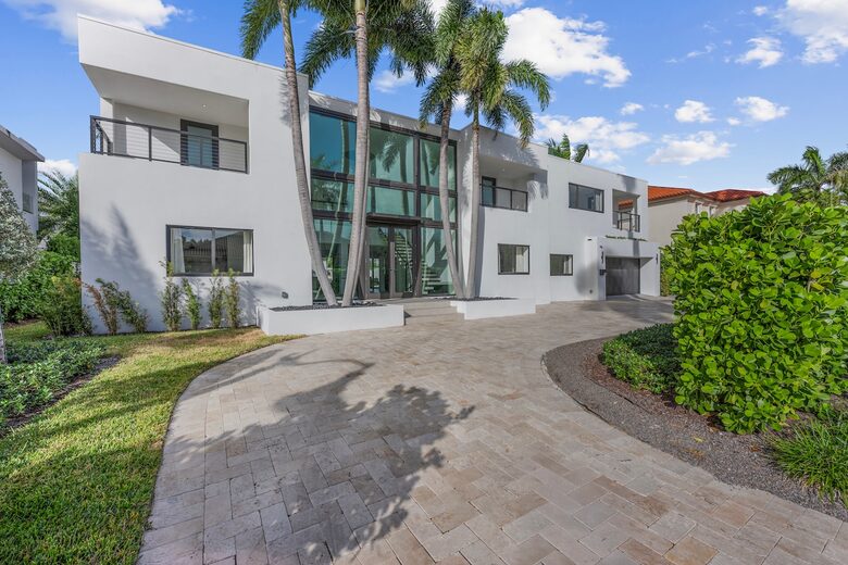 Intracoastal Grandeur | A Premier Waterfront Retreat in Fort Lauderdale - Fort Lauderdale, Florida