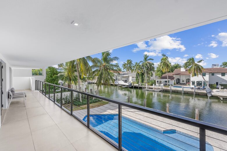 Intracoastal Grandeur | A Premier Waterfront Retreat in Fort Lauderdale - Fort Lauderdale, Florida