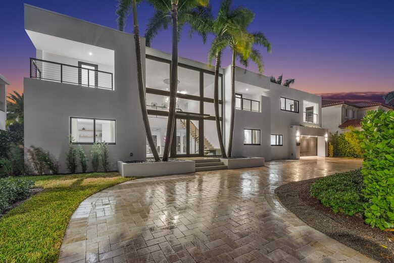 Intracoastal Grandeur | A Premier Waterfront Retreat in Fort Lauderdale - Fort Lauderdale, Florida