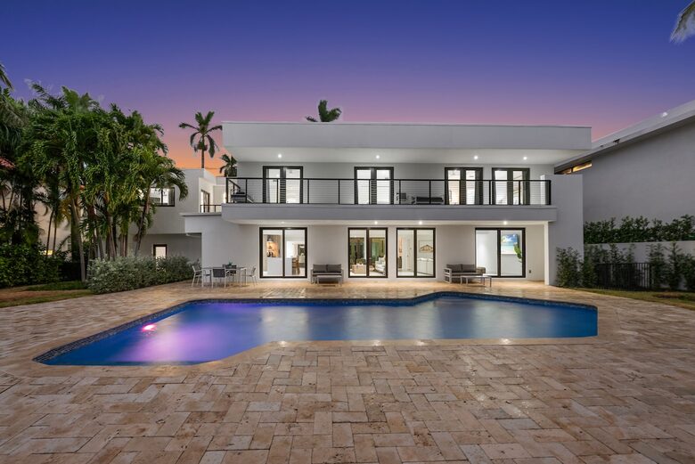 Intracoastal Grandeur | A Premier Waterfront Retreat in Fort Lauderdale - Fort Lauderdale, Florida