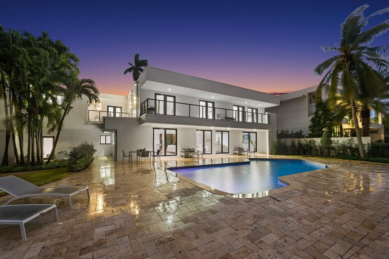 Intracoastal Grandeur | A Premier Waterfront Retreat in Fort Lauderdale - Fort Lauderdale, Florida