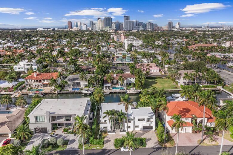 Intracoastal Grandeur | A Premier Waterfront Retreat in Fort Lauderdale - Fort Lauderdale, Florida