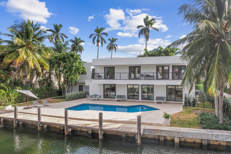 Intracoastal Grandeur | A Premier Waterfront Retreat in Fort Lauderdale - Fort Lauderdale, Florida