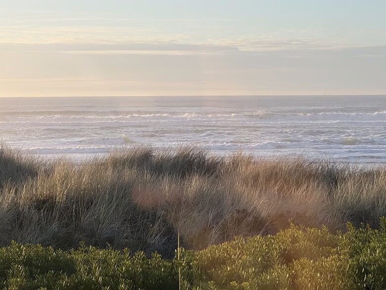 Cozy Coastal Retreat at Rockaway Beach - Rockaway Beach, Oregon