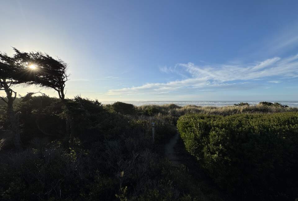 Cozy Coastal Retreat at Rockaway Beach - Rockaway Beach, Oregon
