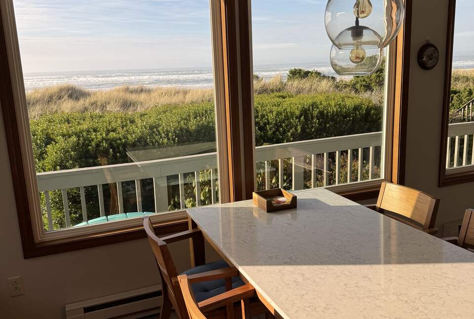 Cozy Coastal Retreat at Rockaway Beach - Rockaway Beach, Oregon