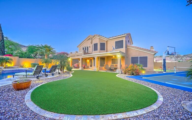 Desert Oasis with Pool, Spa, Putting Green & Pickleball - Phoenix, Arizona
