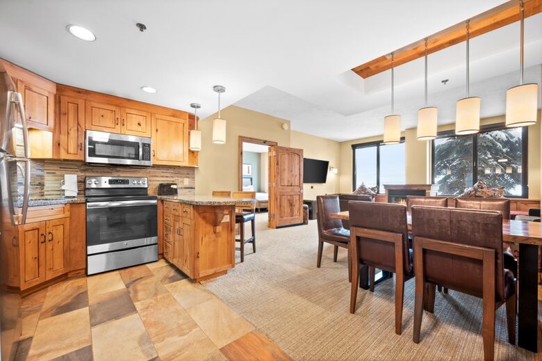 Ground-Level Condo in Park City’s Canyons Village with Panoramic Vistas - Park City, Utah
