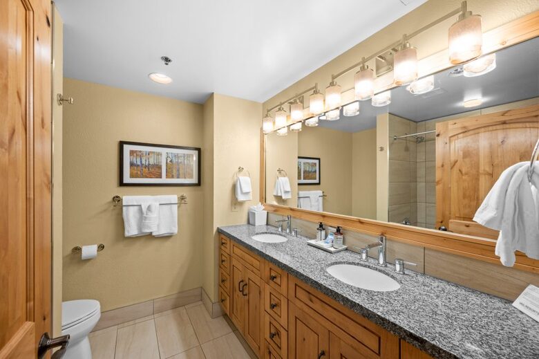 Ground-Level Condo in Park City’s Canyons Village with Panoramic Vistas - Park City, Utah