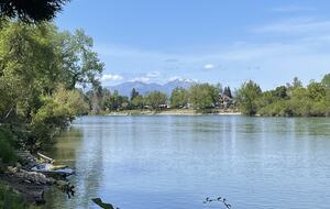 Northern California River Retreat Overlooking the Sacramento River near Redding - Anderson, California