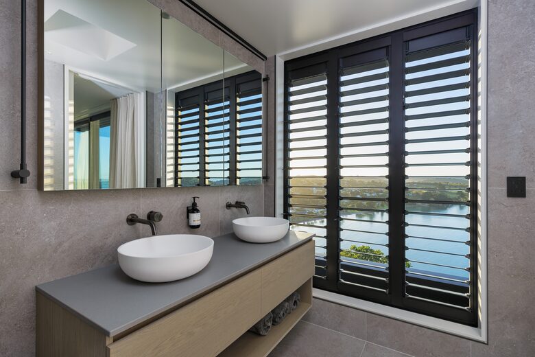 Master Ensuite Bathroom