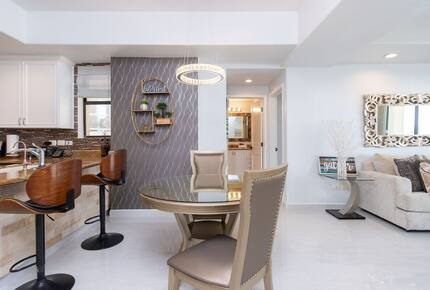 Sixth-Floor Oceanfront Retreat with Expansive Patio & Golf Access - Puerto Penasco, Mexico