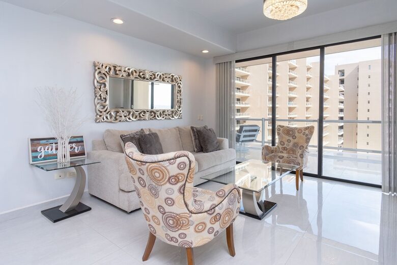 Sixth-Floor Oceanfront Retreat with Expansive Patio & Golf Access - Puerto Penasco, Mexico