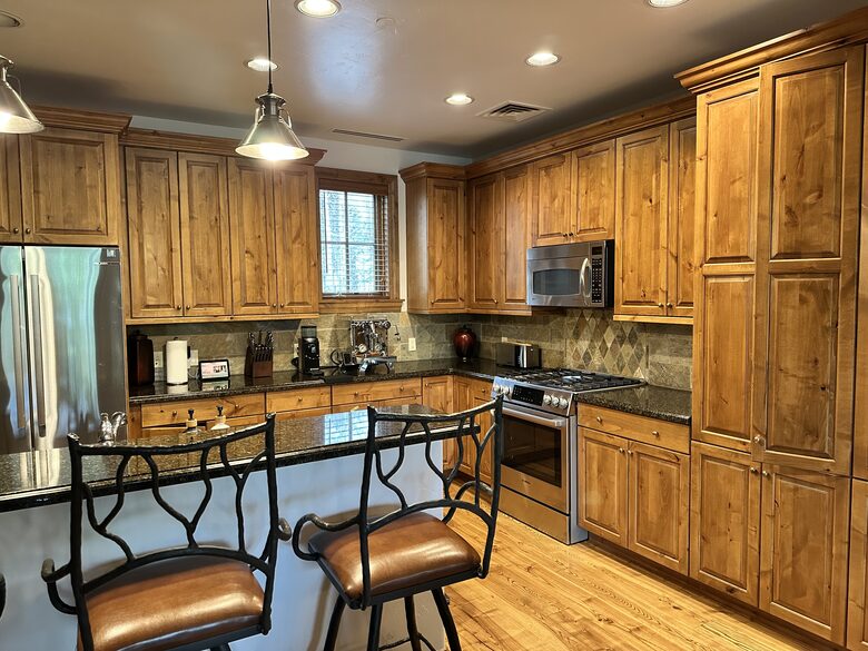Elegant Ski-In/Ski-Out Retreat with Mountain and Lake Views - Beaver Creek, Colorado
