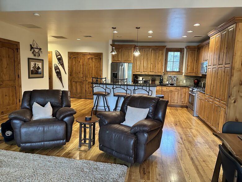 Elegant Ski-In/Ski-Out Retreat with Mountain and Lake Views - Beaver Creek, Colorado