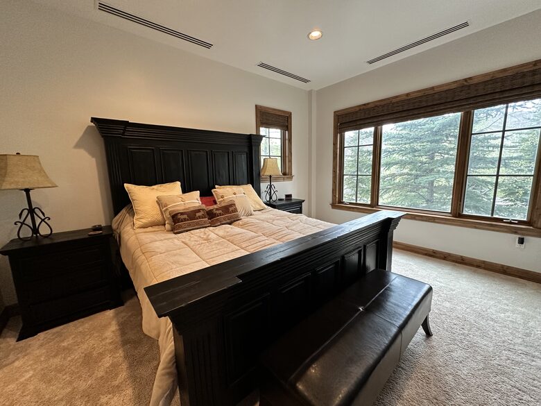 Elegant Ski-In/Ski-Out Retreat with Mountain and Lake Views - Beaver Creek, Colorado