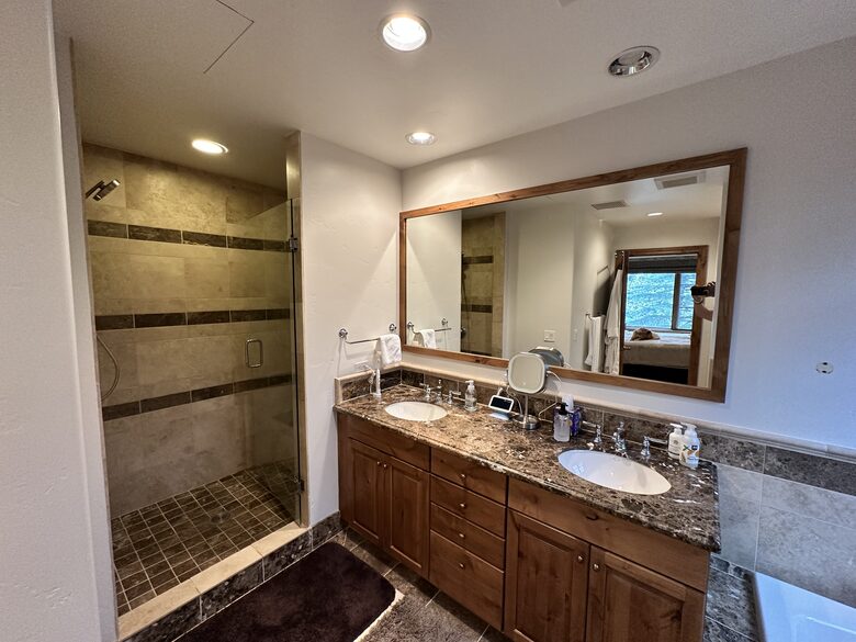 Elegant Ski-In/Ski-Out Retreat with Mountain and Lake Views - Beaver Creek, Colorado