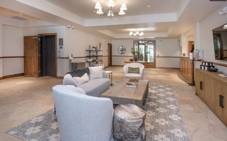 Elegant Ski-In/Ski-Out Retreat with Mountain and Lake Views - Beaver Creek, Colorado