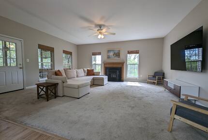 Peaceful Retreat Near Harpers Ferry and Loudoun Wineries - Lovettsville, Virginia
