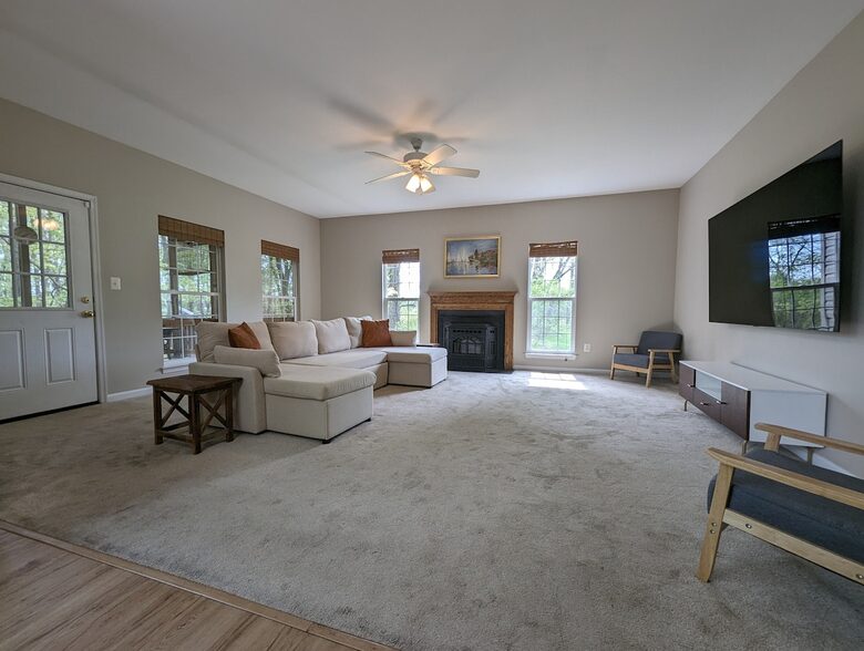 Peaceful Retreat Near Harpers Ferry and Loudoun Wineries - Lovettsville, Virginia